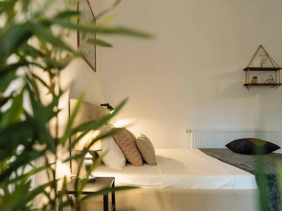 Apartment Cozy Studio Next To House Of Parliament Bucharest Romania